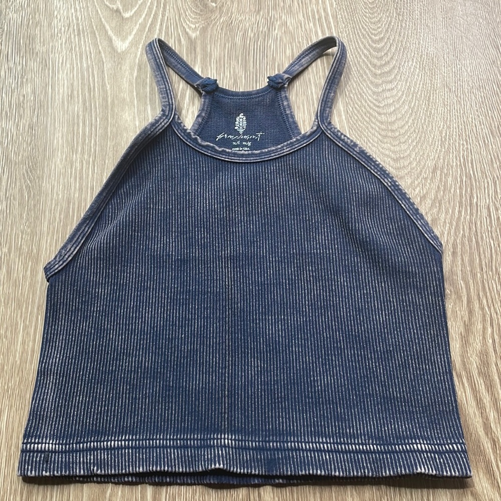 NWOT Happiness Runs Top
